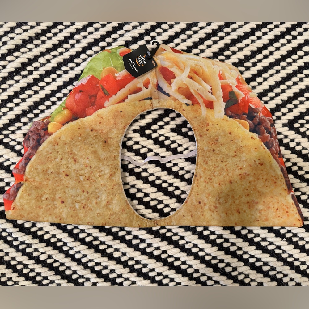Hyde & EEK! Taco Mask